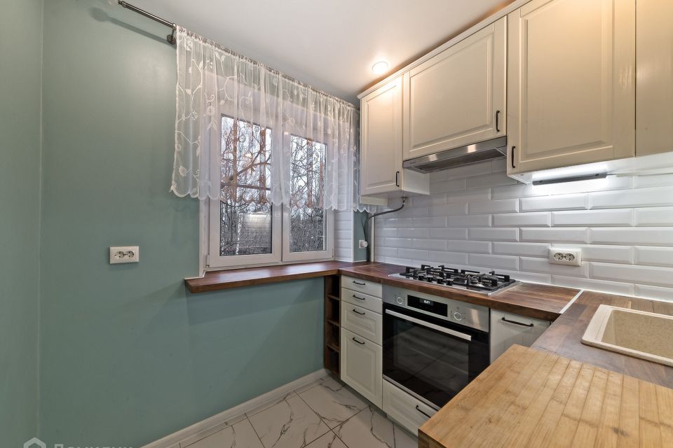 Продаётся 3-комнатная квартира, 58.4 м²