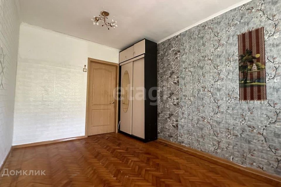 Продаётся 2-комнатная квартира, 42.8 м²