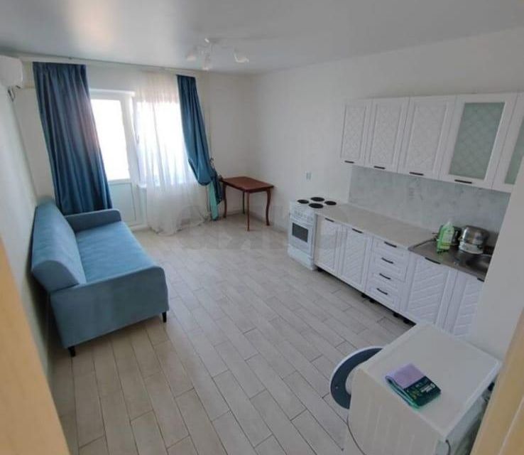 Продаётся 1-комнатная квартира, 50 м²