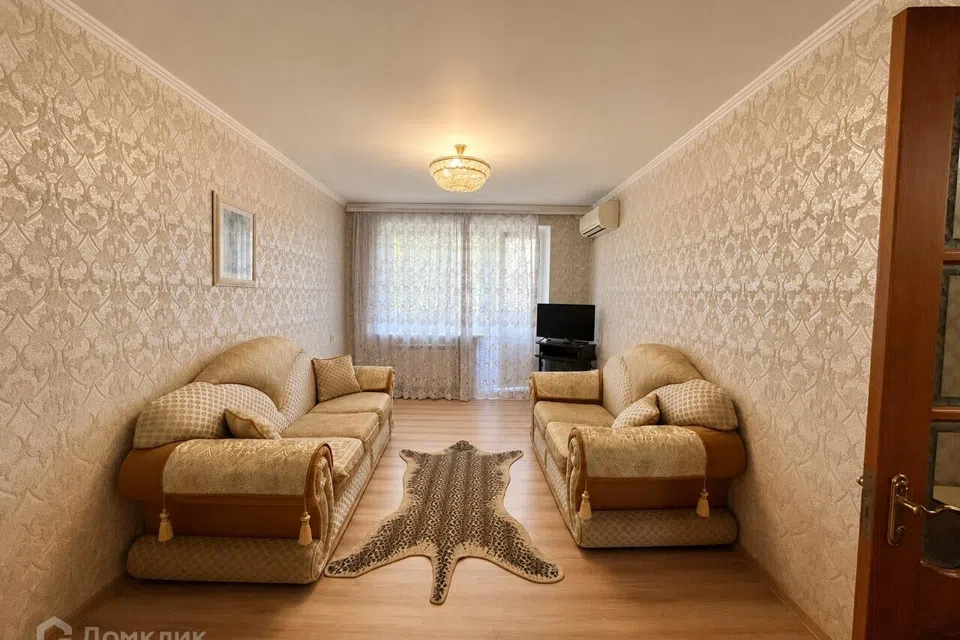 Продаётся 3-комнатная квартира, 61.7 м²