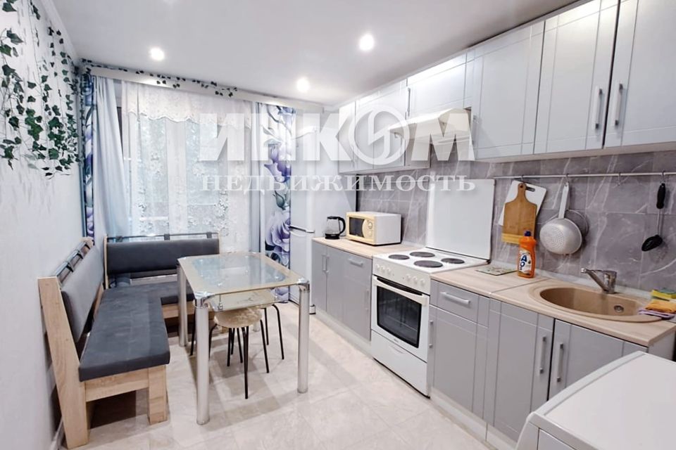 Сдаётся 2-комнатная квартира, 56 м²