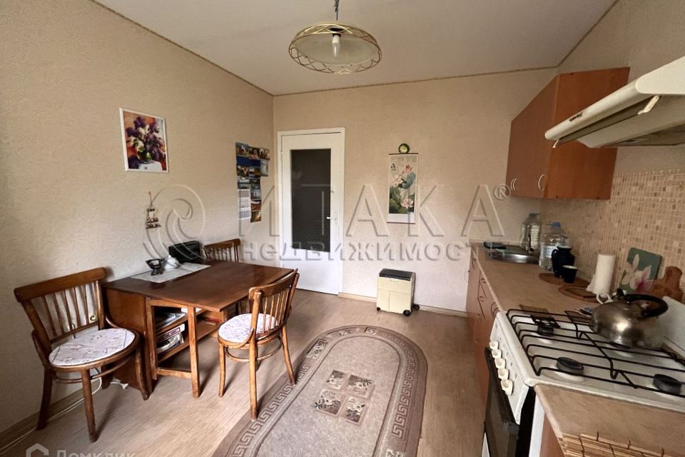 Продаётся 1-комнатная квартира, 45.6 м²