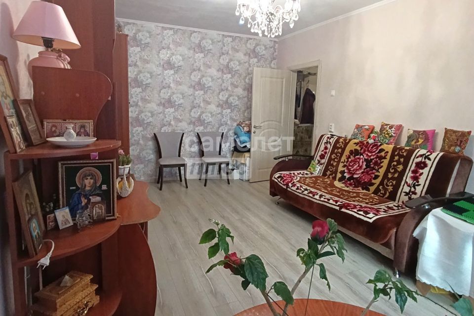 Продаётся 2-комнатная квартира, 52.6 м²