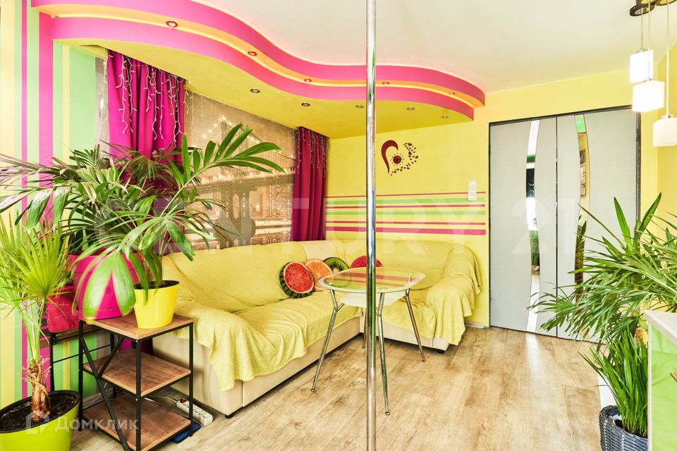 Продаётся 2-комнатная квартира, 56.4 м²