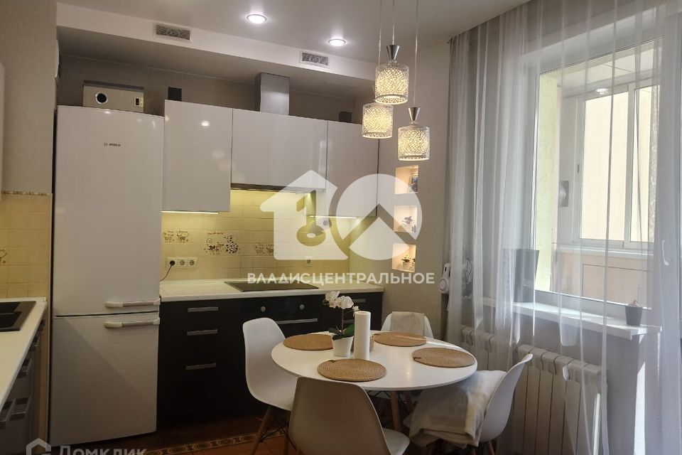 Продаётся 2-комнатная квартира, 71.6 м²
