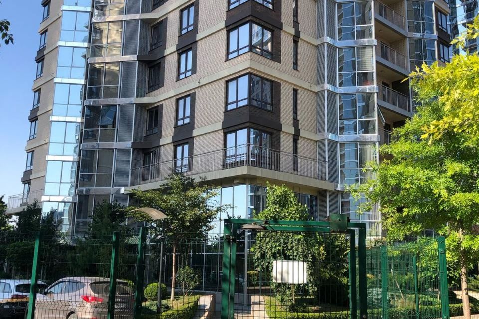 Продаётся 1-комнатная квартира, 47.9 м²