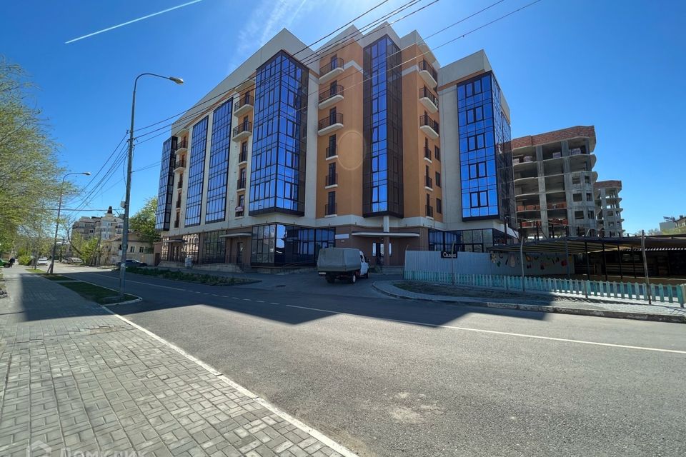 Продаётся 2-комнатная квартира, 96.9 м²