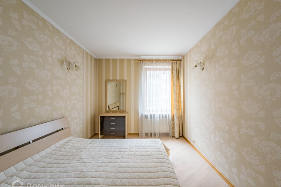 Сдаётся 2-комнатная квартира, 78 м²