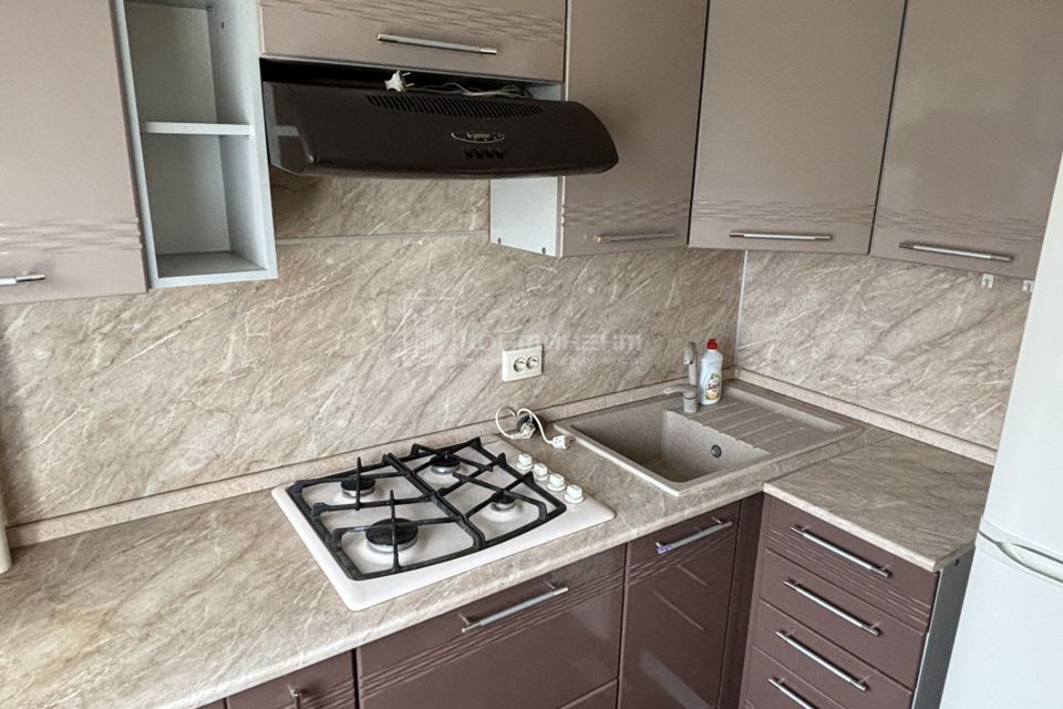 Продаётся 3-комнатная квартира, 56.4 м²