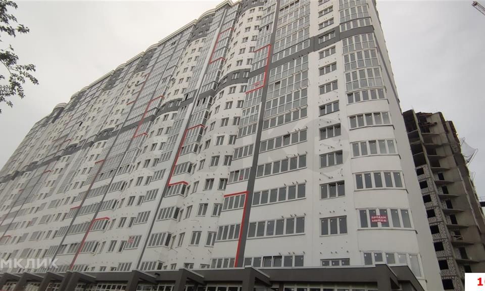 Продаётся 1-комнатная квартира, 42 м²