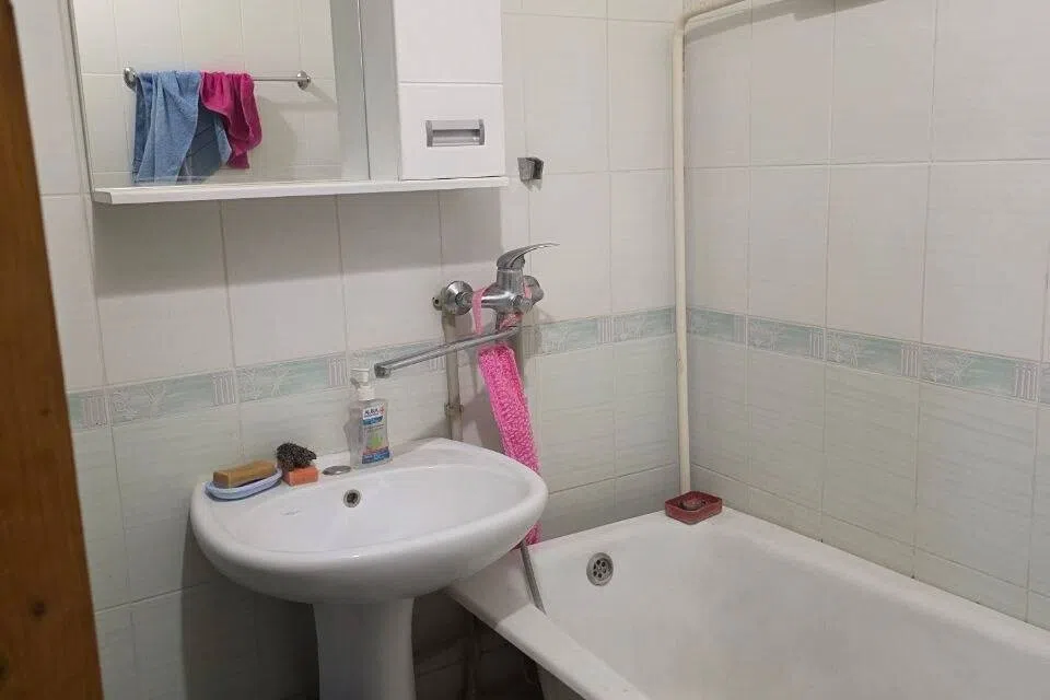 Продаётся 1-комнатная квартира, 41.3 м²