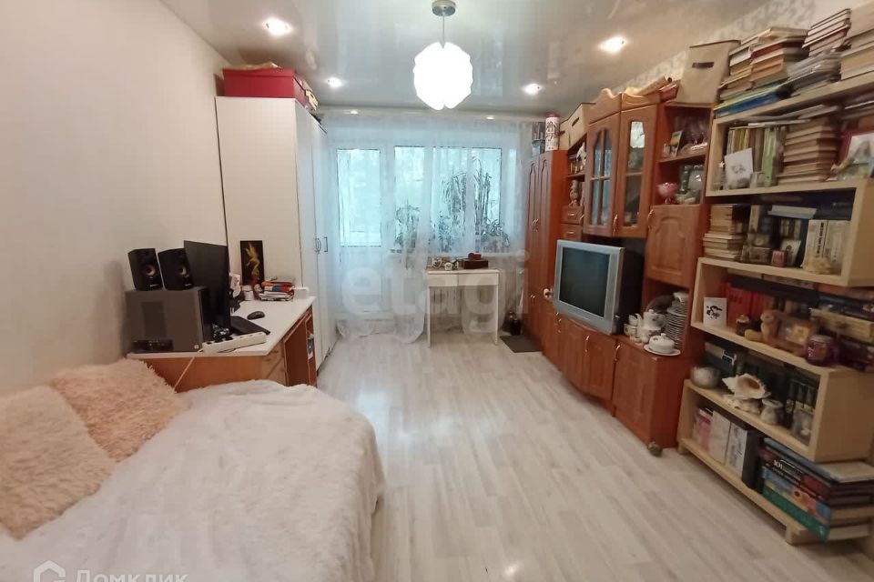 Продаётся 3-комнатная квартира, 50.6 м²