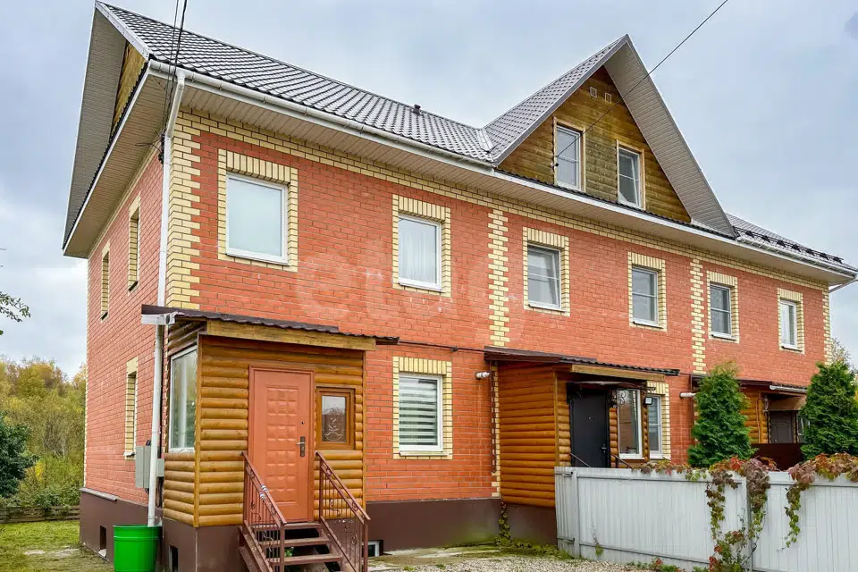 Продаётся таунхаус, 3-эт., 170.6 м²