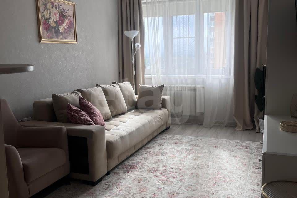 Продаётся 1-комнатная квартира, 45 м²