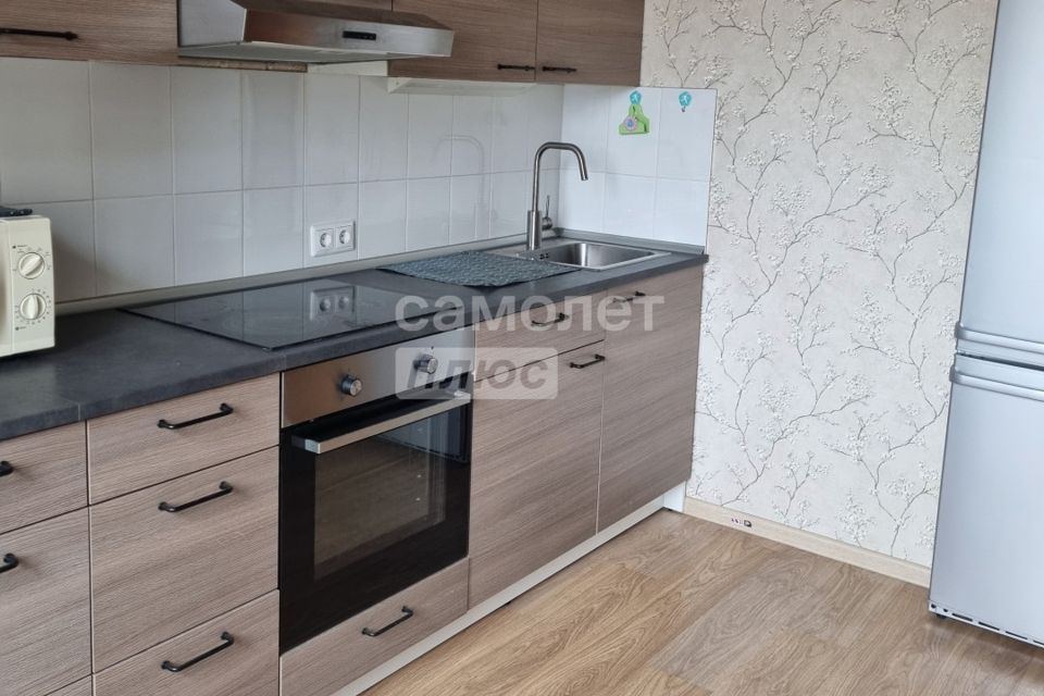 Продаётся 2-комнатная квартира, 61.4 м²