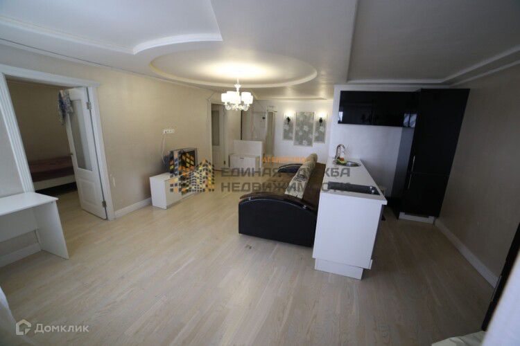 Сдаётся 2-комнатная квартира, 57.7 м²