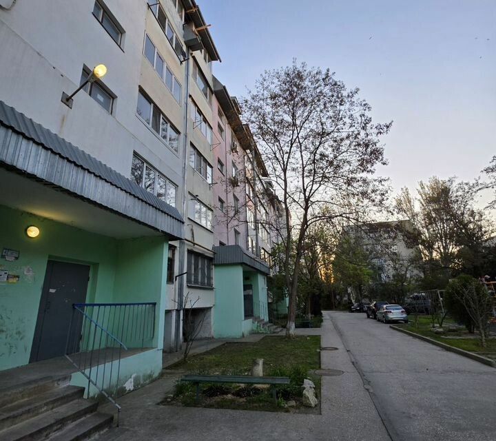 Продаётся 3-комнатная квартира, 70.1 м²