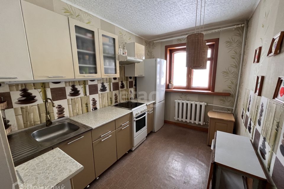 Продаётся 4-комнатная квартира, 75.7 м²