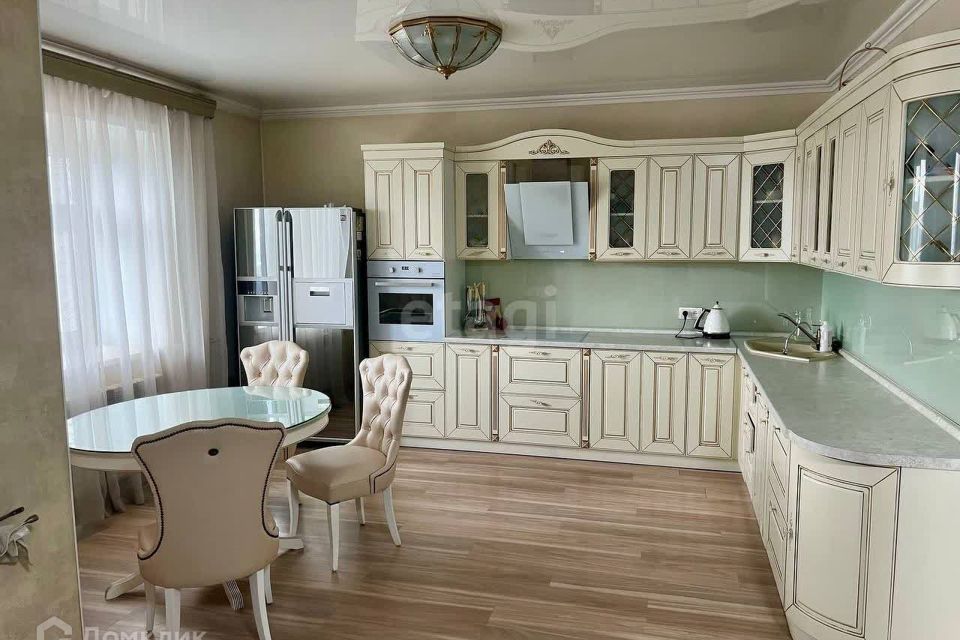 Продаётся 2-комнатная квартира, 83.6 м²
