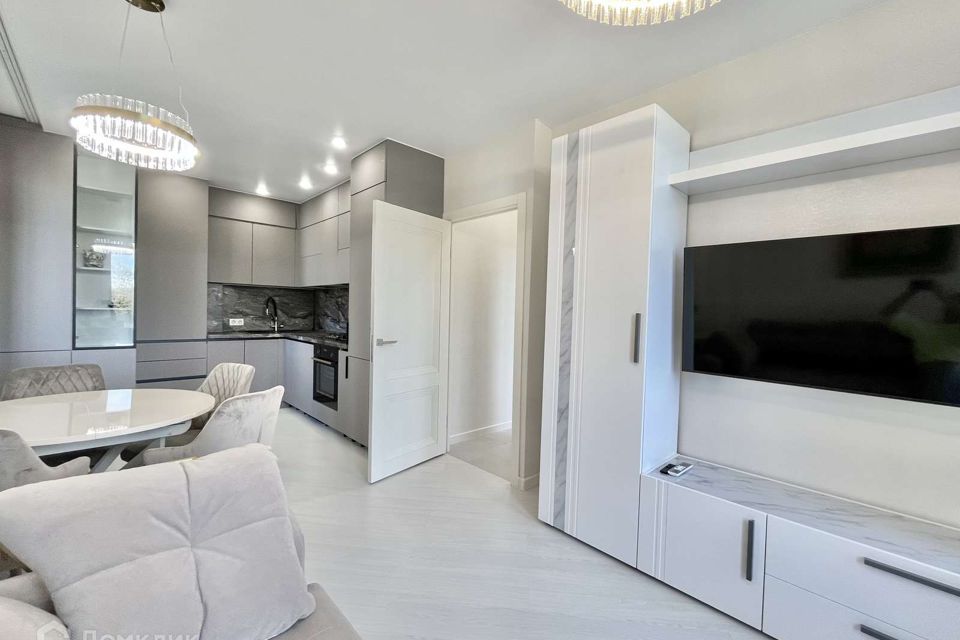 Сдаётся 2-комнатная квартира, 75 м²