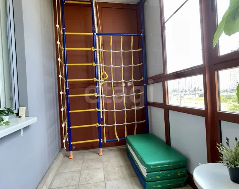 Продаётся 2-комнатная квартира, 66.9 м²