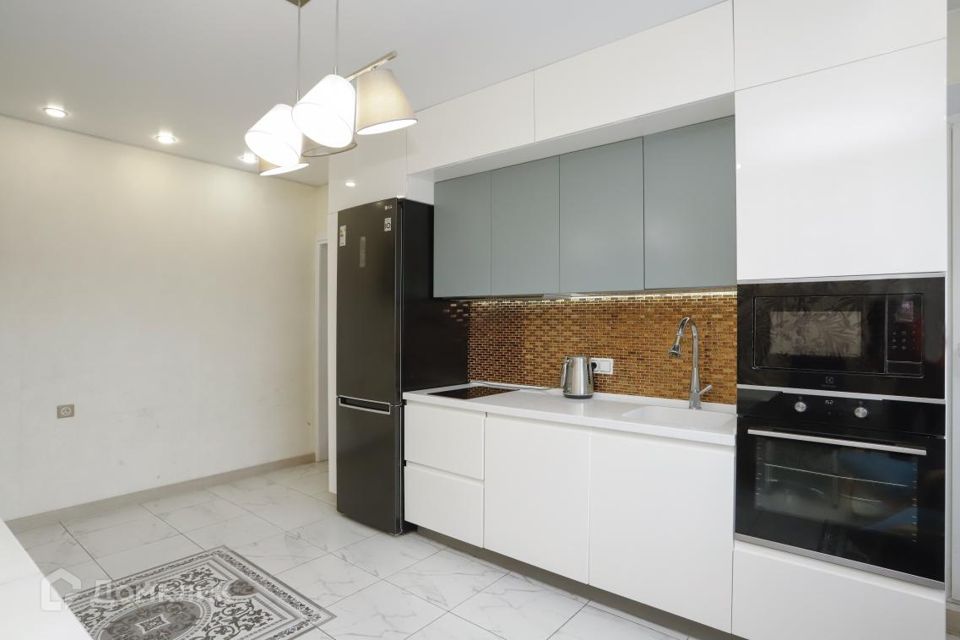 Продаётся 3-комнатная квартира, 61.8 м²