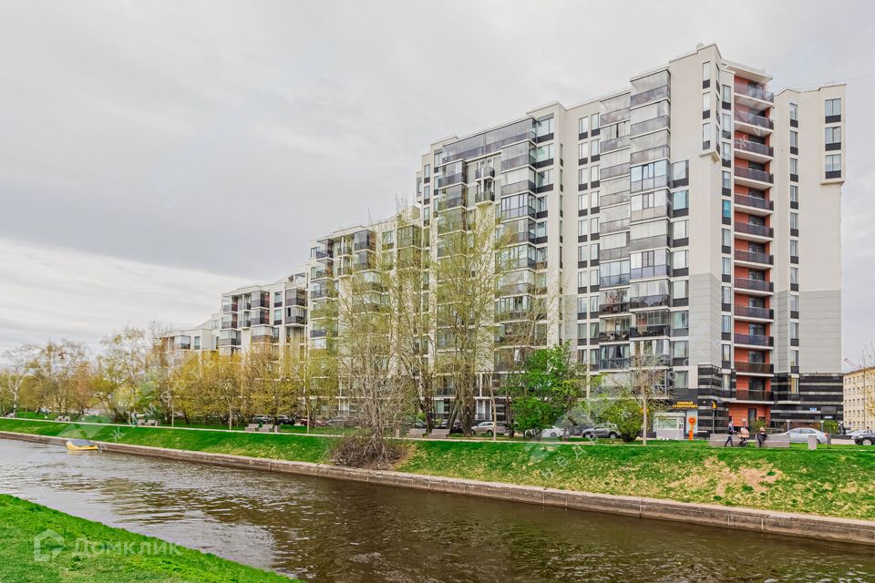 Продаётся 2-комнатная квартира, 76.4 м²