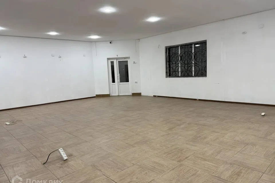Продаётся торговое помещение, 101.5 м²