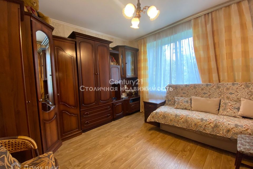 Продаётся 3-комнатная квартира, 54.5 м²