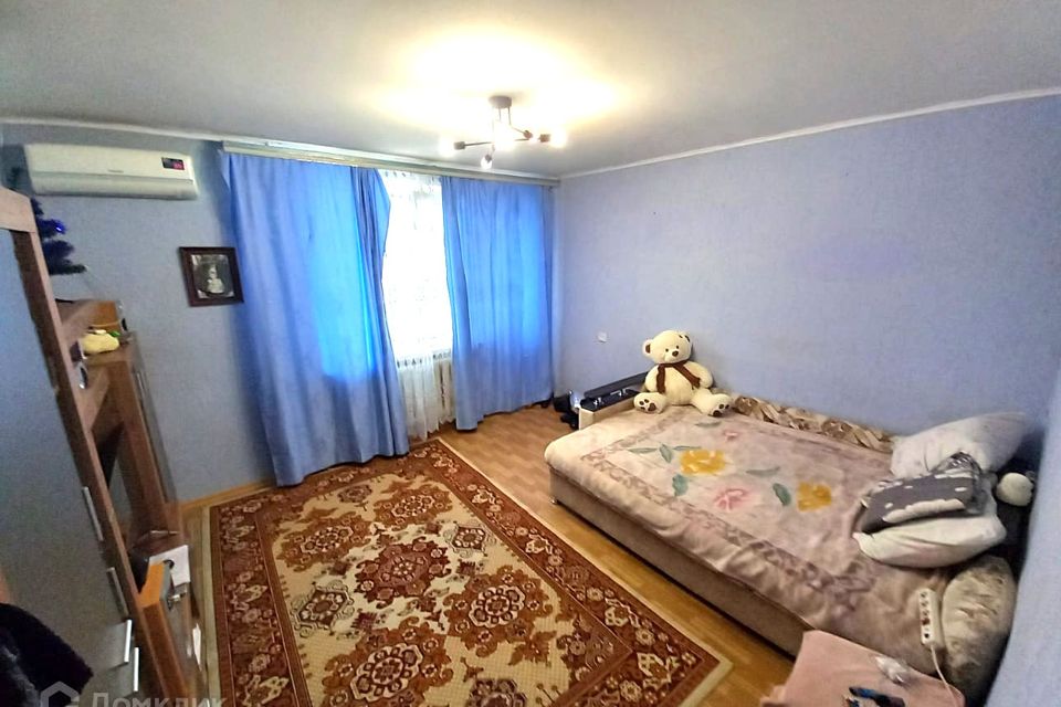 Продаётся 2-комнатная квартира, 42.8 м²