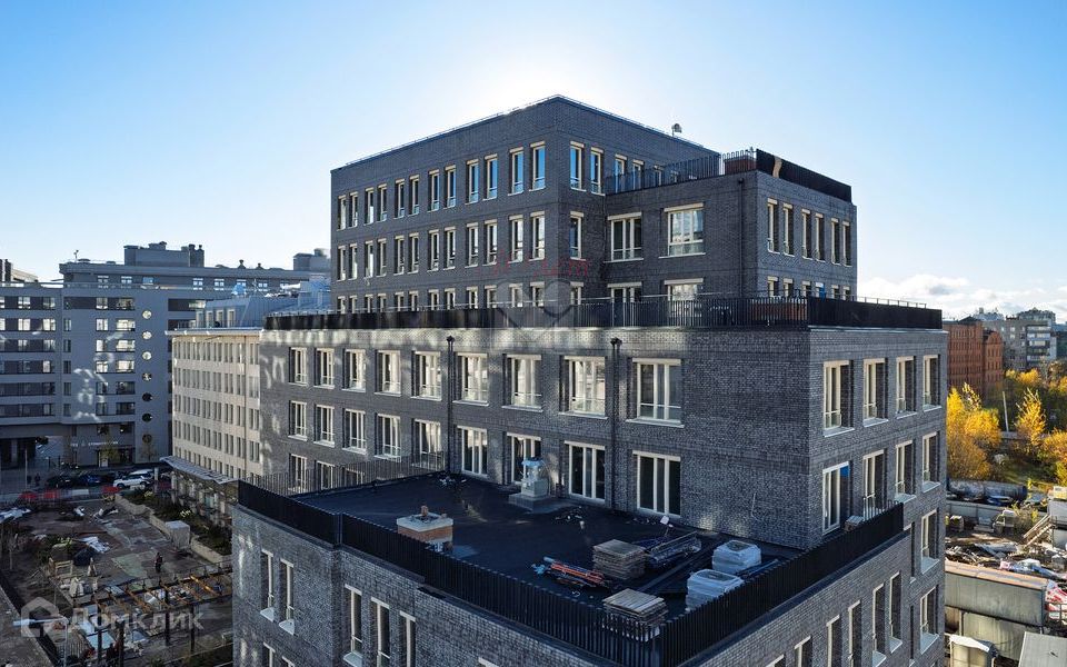 Продаётся 3-комнатная квартира, 109 м²