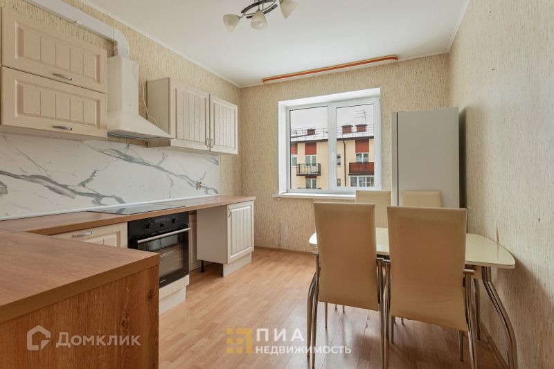 Продаётся 2-комнатная квартира, 67.9 м²