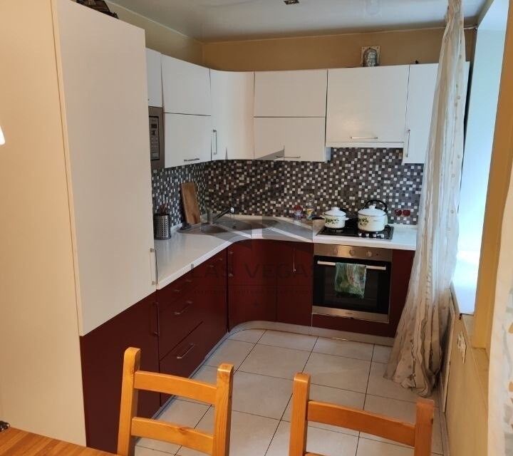 Сдаётся 3-комнатная квартира, 57 м²
