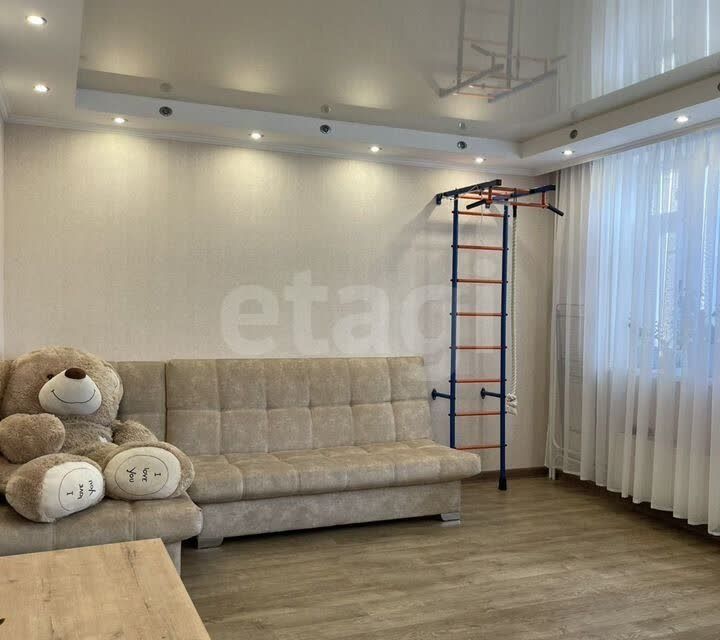 Сдаётся 2-комнатная квартира, 70 м²