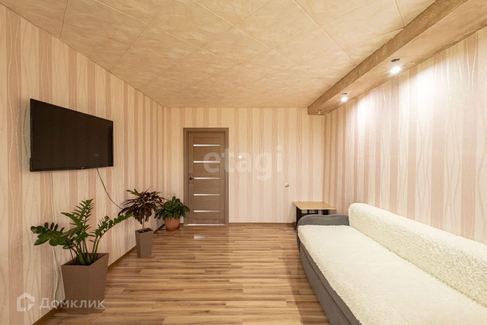 Продаётся 3-комнатная квартира, 59.6 м²