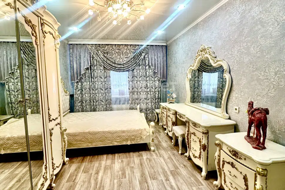 Продаётся 4-комнатная квартира, 79.2 м²