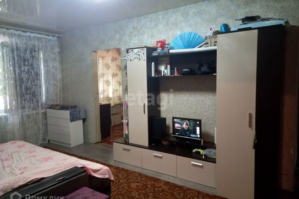 Продаётся 3-комнатная квартира, 53.6 м²