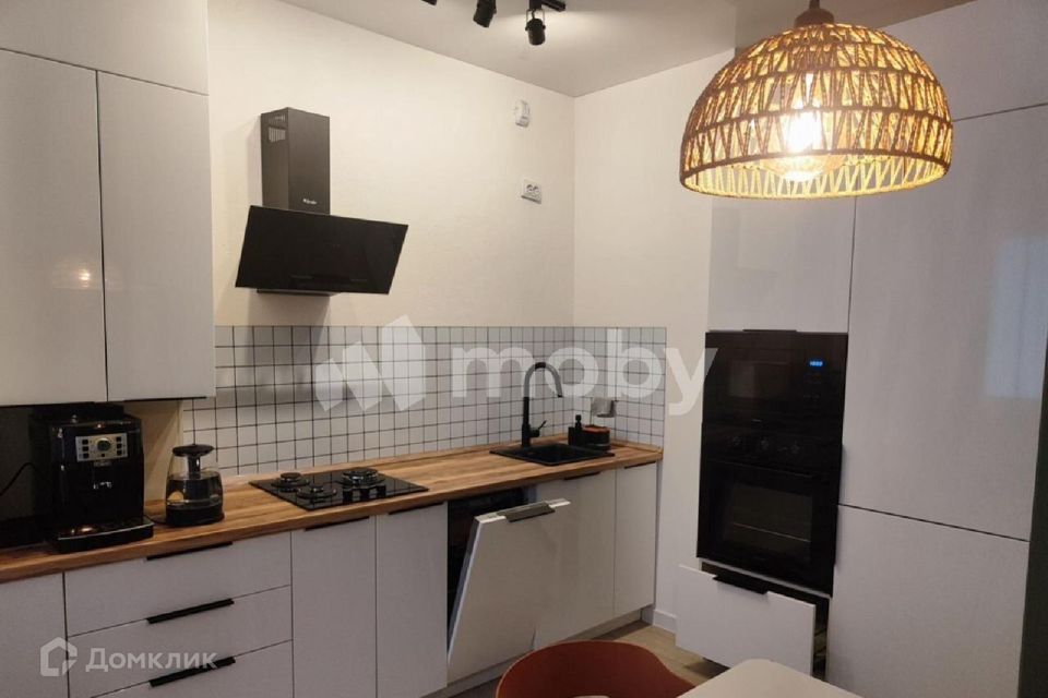 Продаётся 2-комнатная квартира, 58.3 м²
