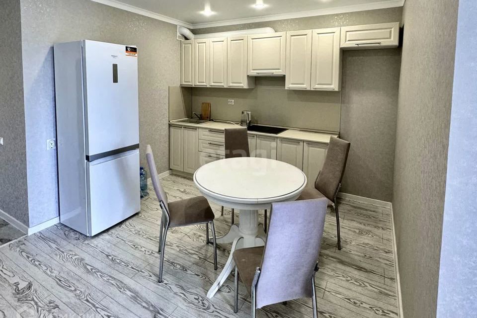 Продаётся 1-комнатная квартира, 45.7 м²