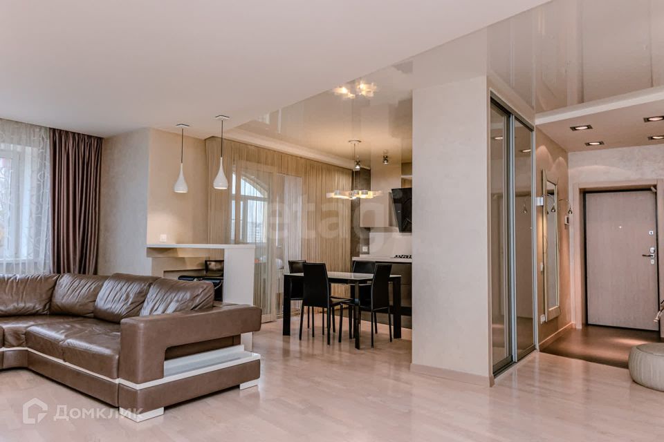 Продаётся 3-комнатная квартира, 90.6 м²