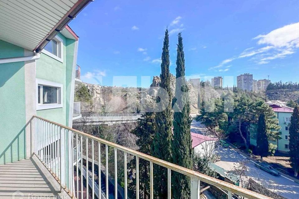 Продаётся 2-комнатная квартира, 62.6 м²