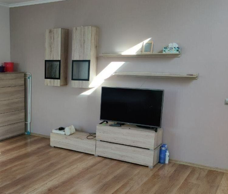 Продаётся 1-комнатная квартира, 53 м²