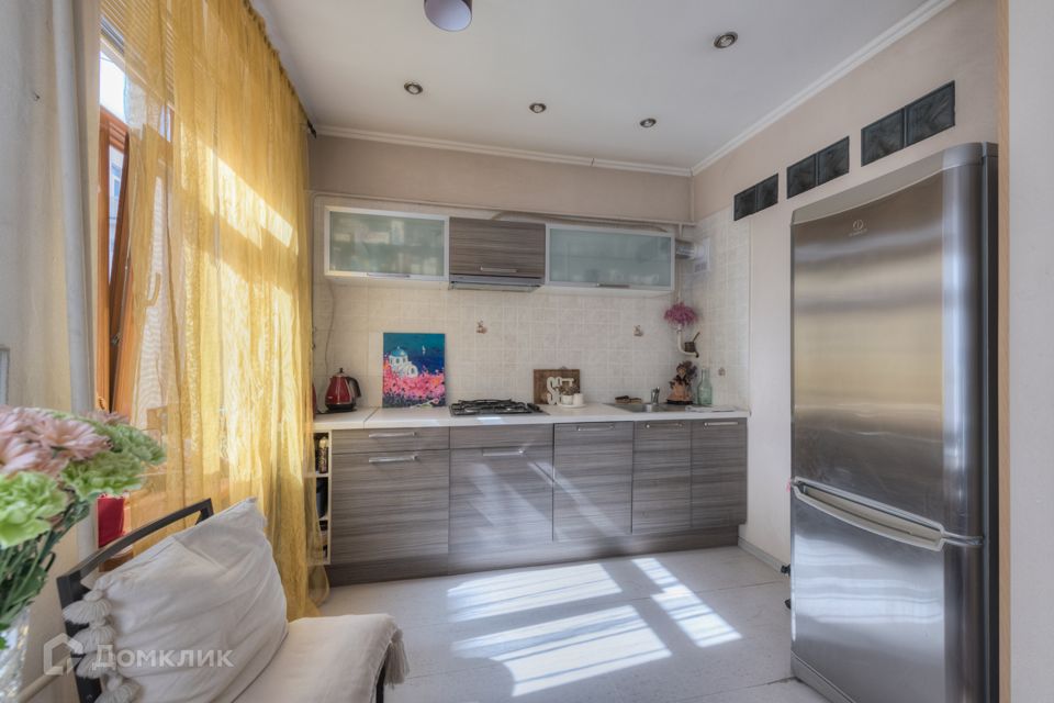 Продаётся 2-комнатная квартира, 60 м²