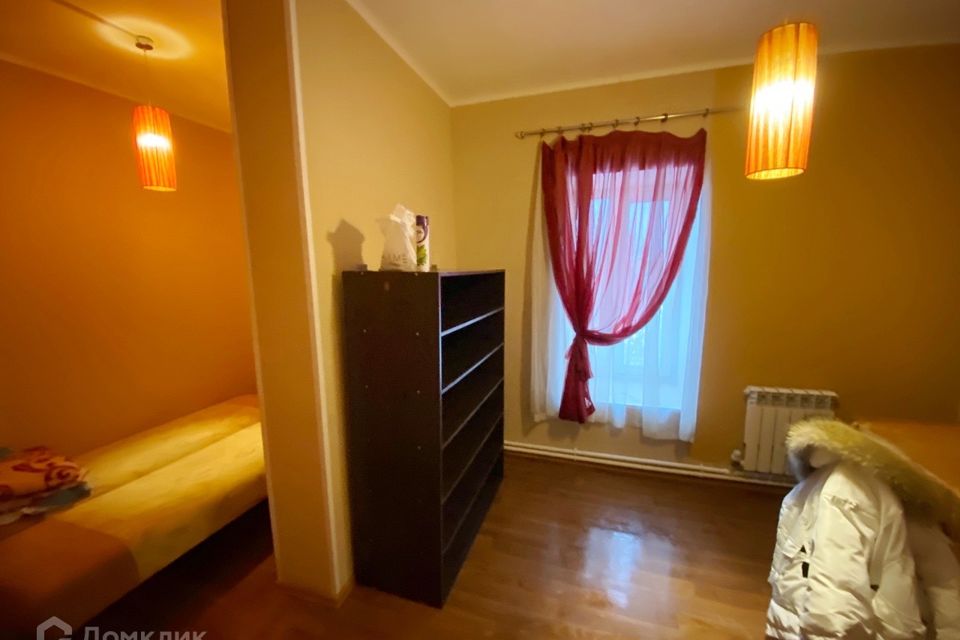 Сдаётся 4 комнаты в 4-комн. квартире, 20 м²
