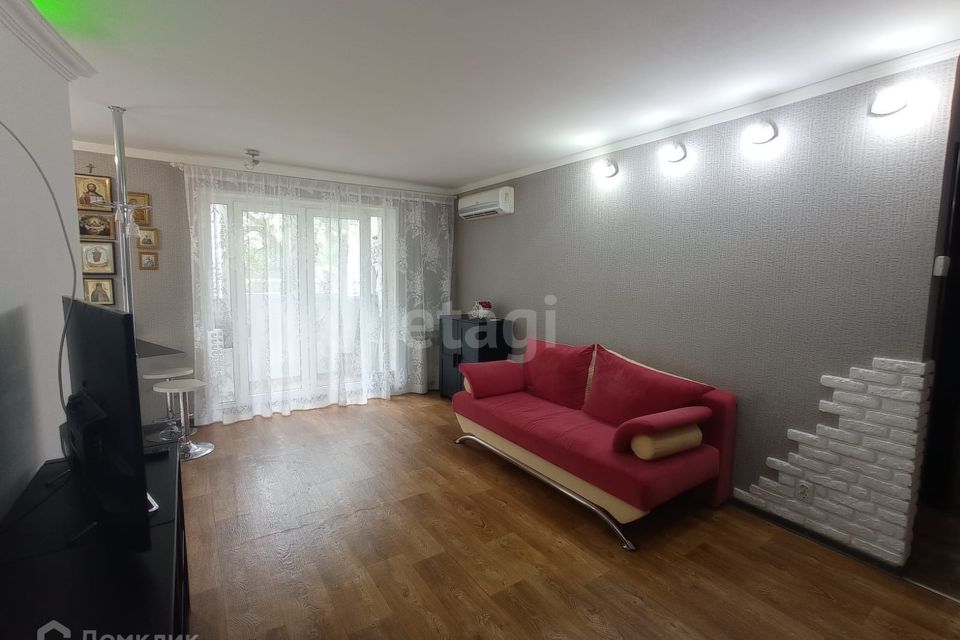 Продаётся 3-комнатная квартира, 57 м²