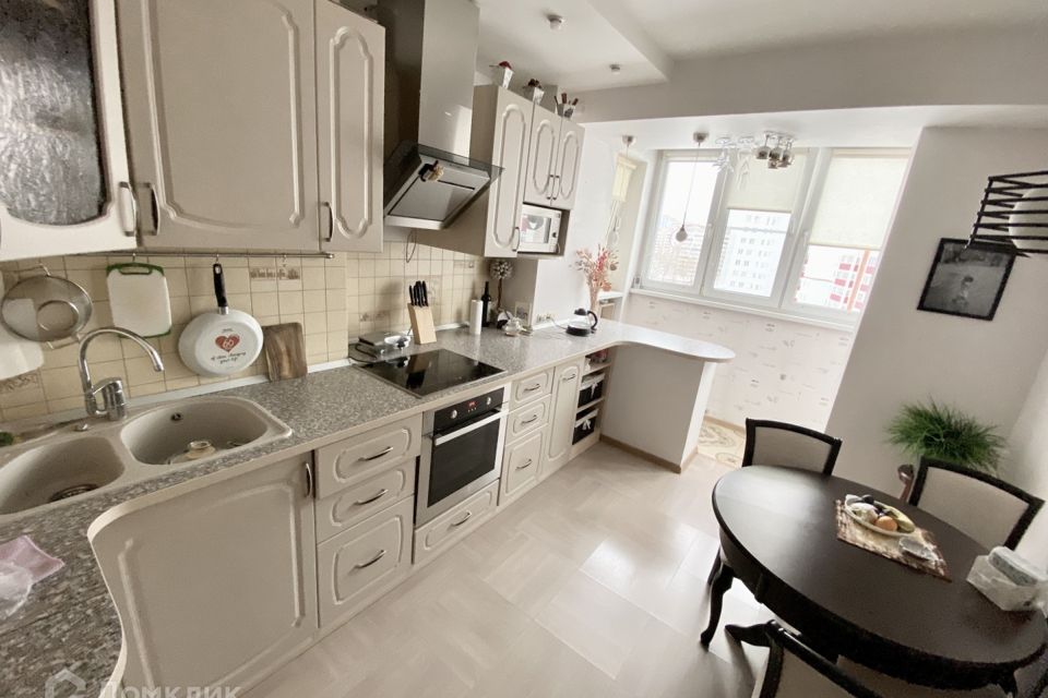 Продаётся 2-комнатная квартира, 63.2 м²