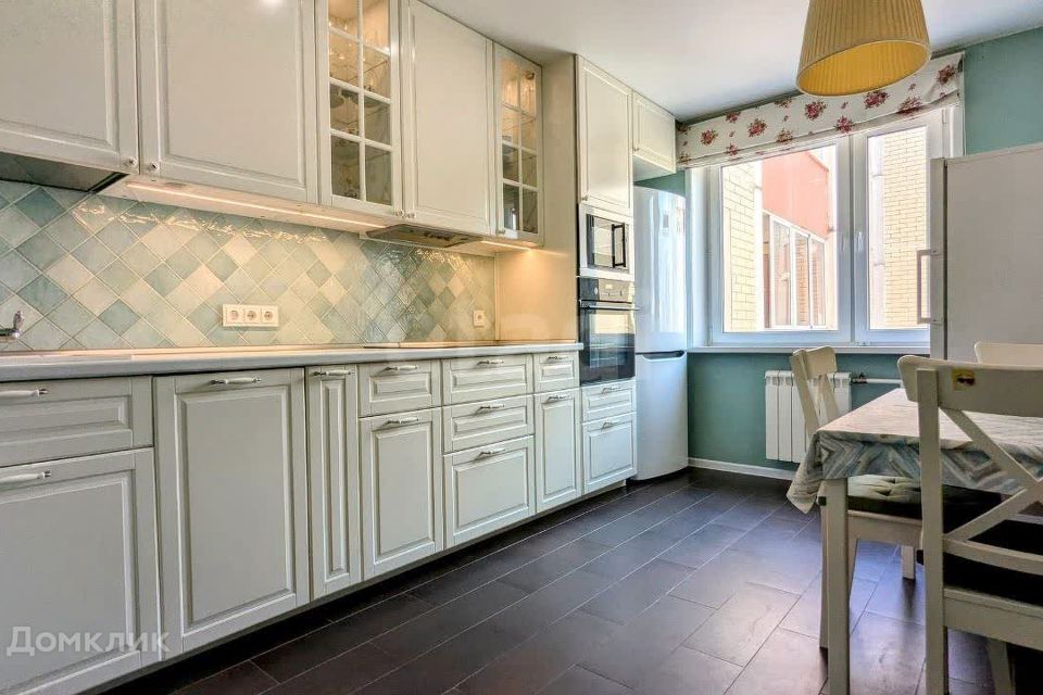Продаётся 3-комнатная квартира, 77 м²