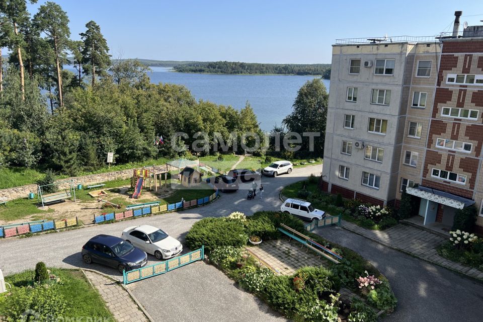 Продаётся 3-комнатная квартира, 65.2 м²