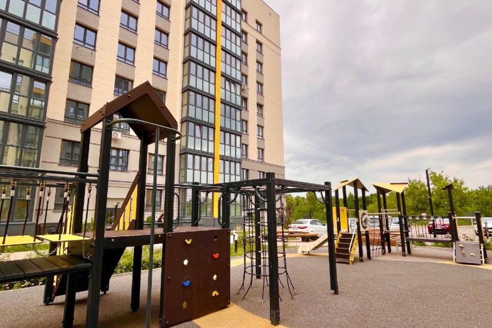 Продаётся 2-комнатная квартира, 71.1 м²