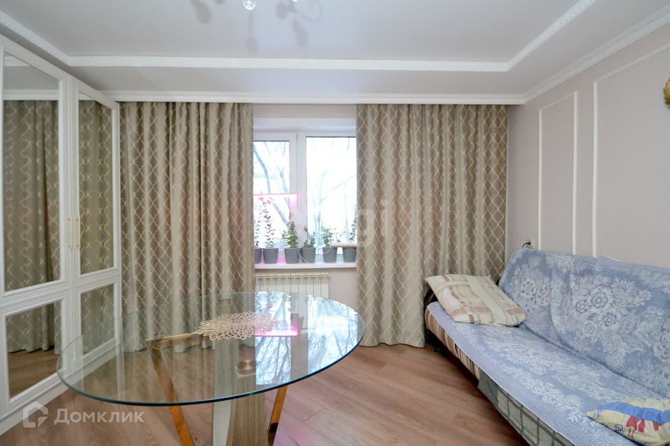 Продаётся 4-комнатная квартира, 81.4 м²